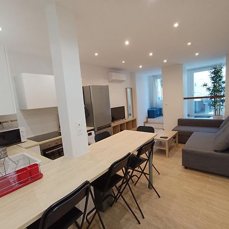 T3 Renove Avec Cour, Intra Muros Avinhão Exterior foto