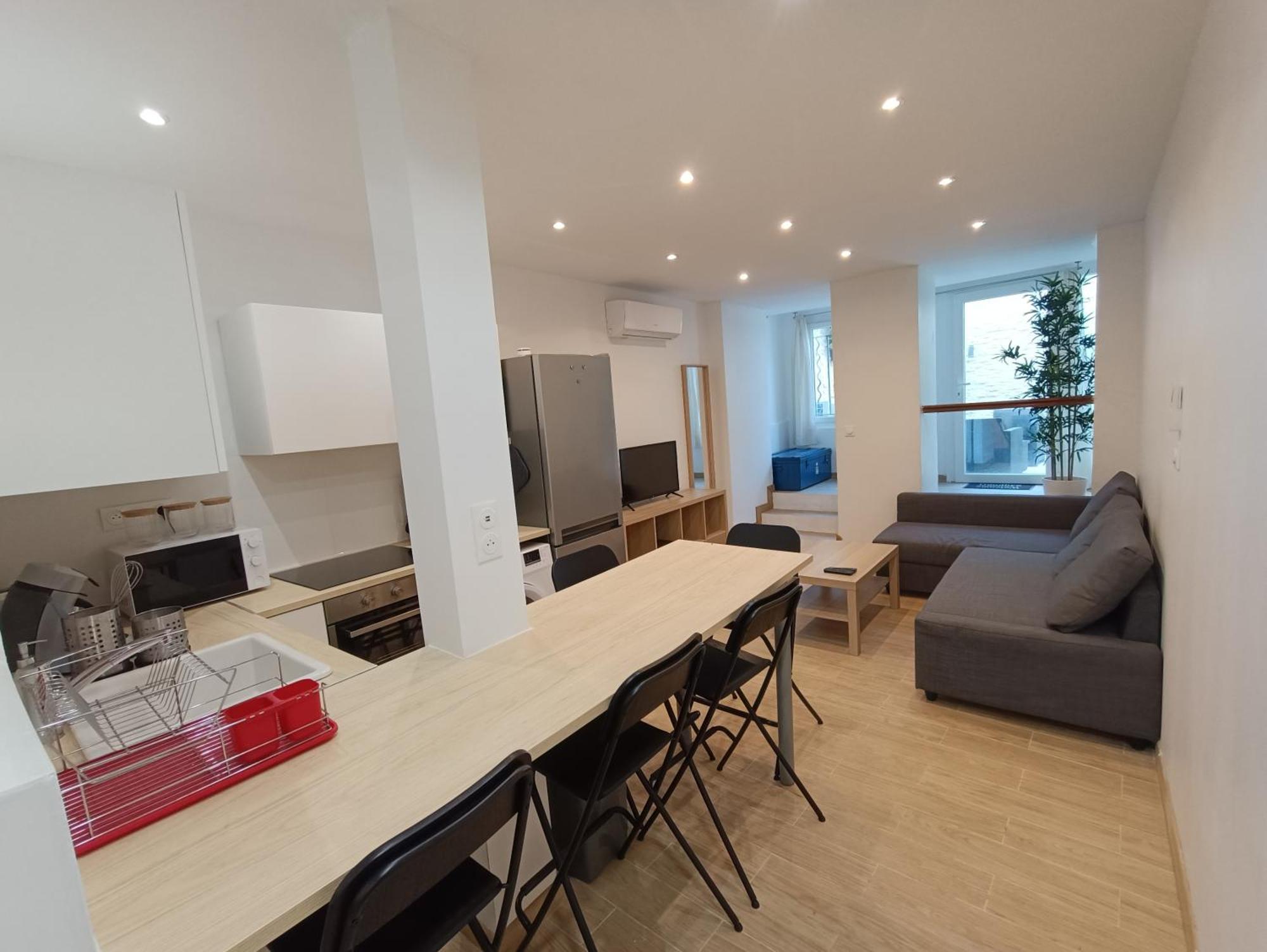 T3 Renove Avec Cour, Intra Muros Avinhão Exterior foto