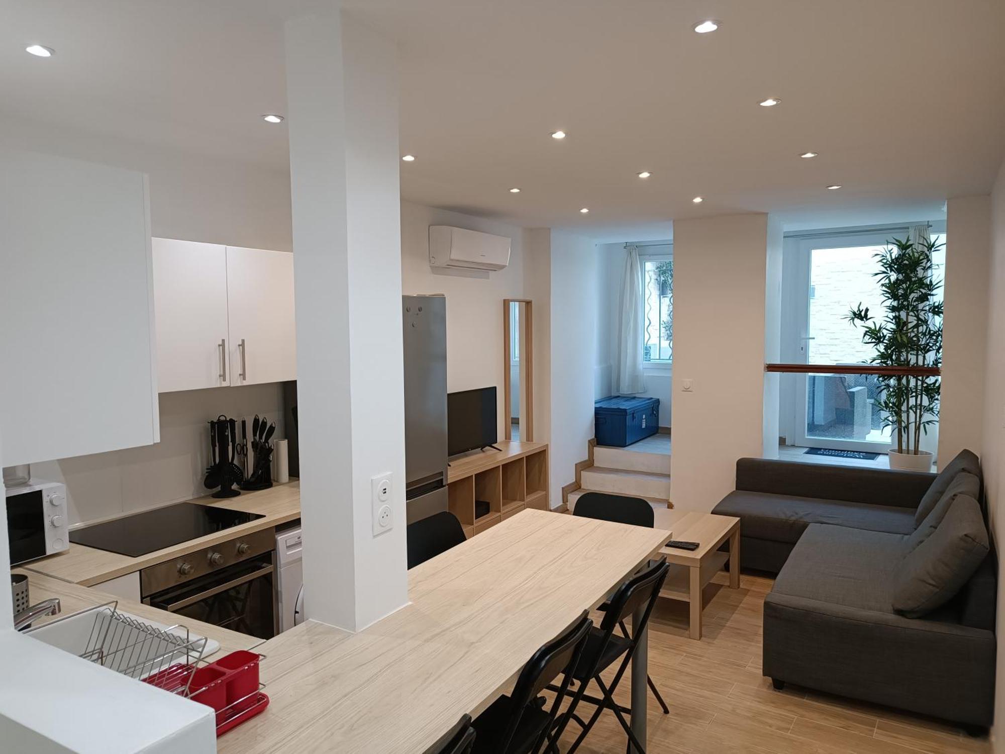 T3 Renove Avec Cour, Intra Muros Avinhão Exterior foto